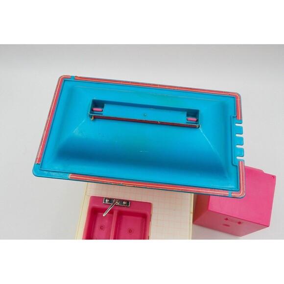 Barbie Dream Kitchen Stove Oven Sink Island #9119 Few Accessories Not Complete - Picture 13 of 16